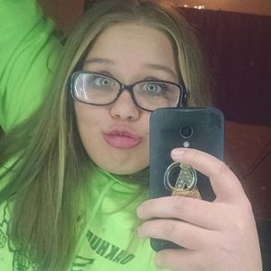 Meet your Posher, Alyssa